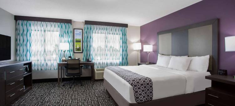 罗阿诺克塞勒姆拉昆塔温德姆酒店(La Quinta Inn & Suites by Wyndham Roanoke Salem)图片