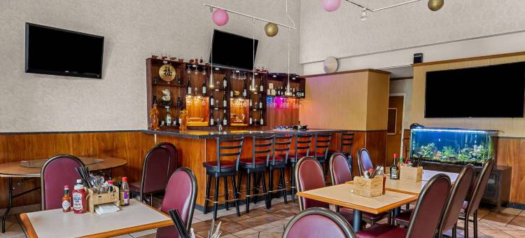 塔科机场华美达酒店(Ramada by Wyndham SeaTac Airport)图片