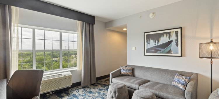 弗朗特皇家蓝岭沙道斯希尔顿逸林酒店(DoubleTree by Hilton Front Royal Blue Ridge Shadows)图片