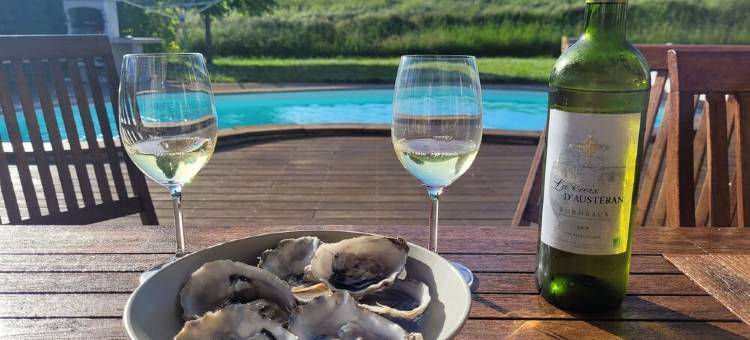 Peaceful Villa, Charente Hills, Sunset Heated Pool & Veranda, A/C, Sleeps 8图片