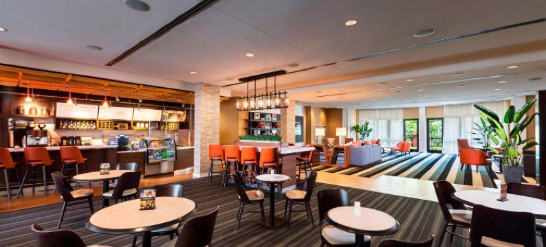 佐治亚州亚特兰大比福德购物中心万怡酒店(Courtyard Atlanta Buford Mall of Georgia)图片