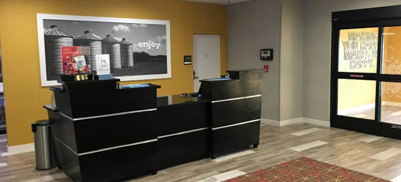 希尔顿欢朋酒店-麦克弗森(Hampton Inn McPherson)图片