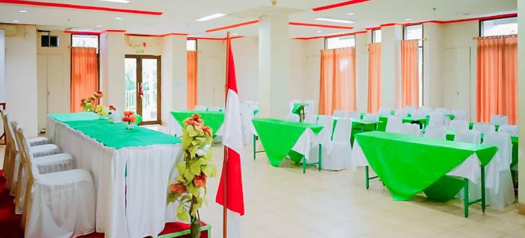 Sijunjung布基克加当红多兹Plus酒店(RedDoorz Plus at Hotel Bukik Gadang Sijunjung)图片