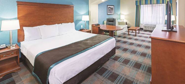 休斯顿霍比机场拉昆塔温德姆套房酒店(La Quinta Inn & Suites by Wyndham Houston Hobby Airport)图片