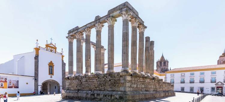 石灰家伊沃拉广场(Limehome Evora Largo Dos Penedos)图片