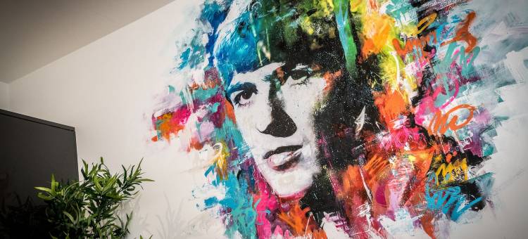 SGT佩珀公寓(Sgt Pepper’s Apartments)图片