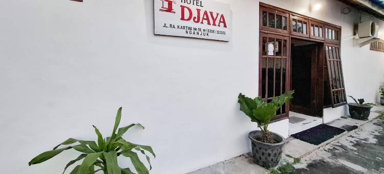 Hotel Djaya RedPartner near Alun Alun Nganjuk图片