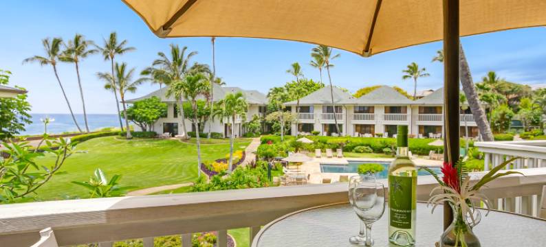 Heated Pool and Tennis Courts - Gorgeous Ocean View Retreat图片