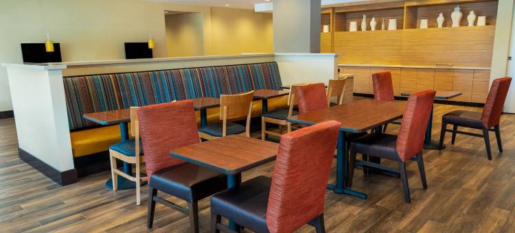 森林湖尔湾万豪TownePlace套房酒店(TownePlace Suites Irvine Lake Forest)图片