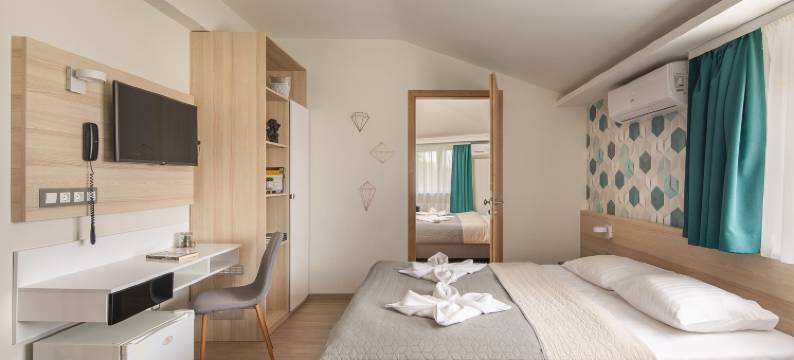 克里斯特里酒店(Kristály Hotel)图片