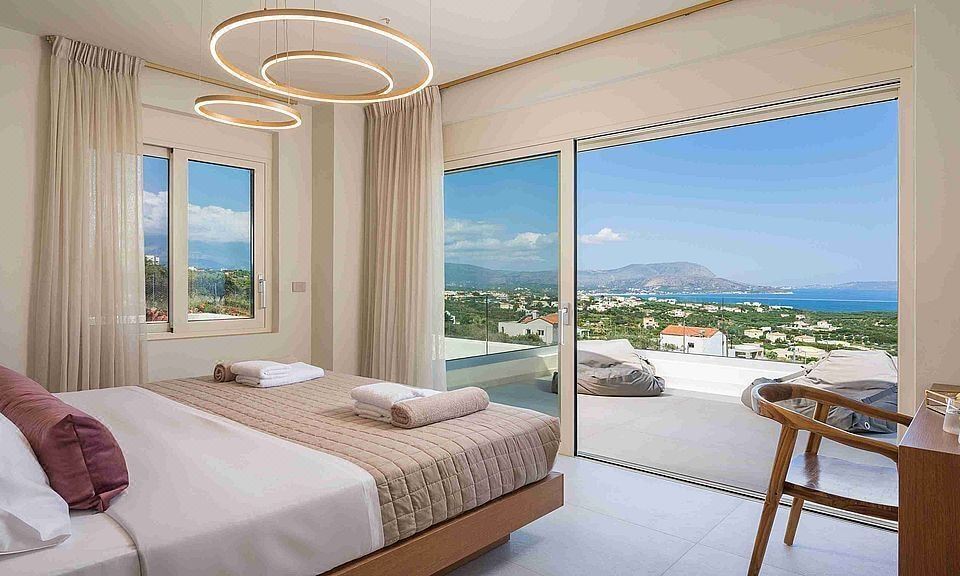 An Elegant Villa in Kokkino Horio Hotel Overview