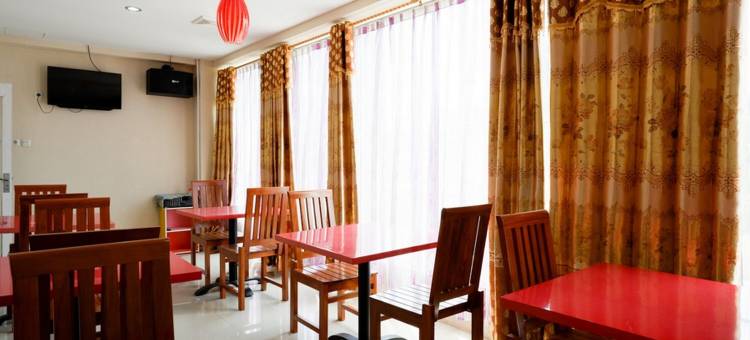 红多兹酒店@奥丽亚马真大酒店(RedDoorz @ Hotel Grand Aulia Majene)图片