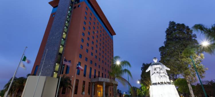 新拉莱多贝斯特韦斯特优质套房酒店(Best Western Plus Nuevo Laredo Inn  Suites)图片