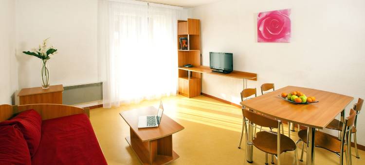 塞祖尔阿菲尔日内瓦圣杰尼酒店(Séjours & Affaires Genève Saint Genis)图片