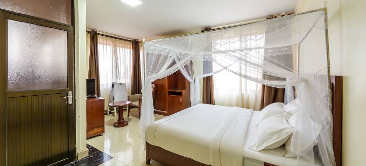 伊加尔广场酒店(Igar Plaza Hotel)图片