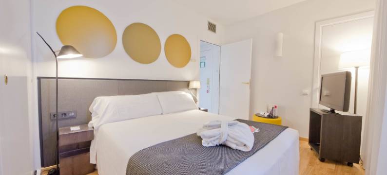 雅典娜山谷公寓式酒店(Aparthotel Atenea Valles)图片