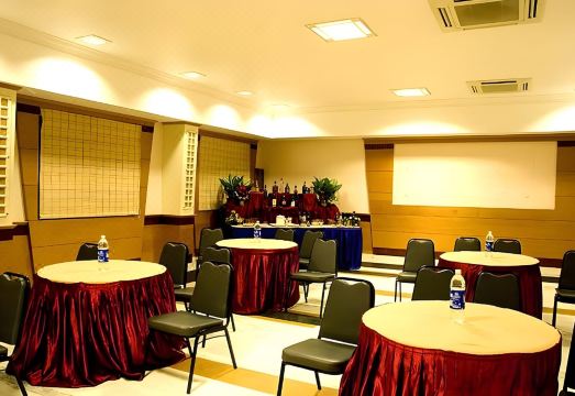 Plaza Inn Hotel Overview