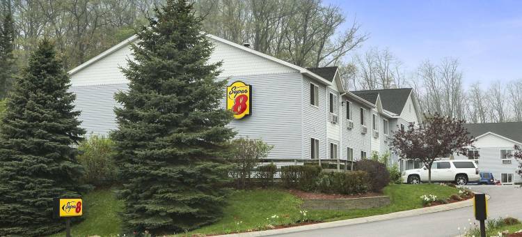 马尼斯特速8酒店(Super 8 by Wyndham Manistee)图片