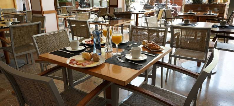 锡切斯港酒店(Hotel Port Sitges)图片