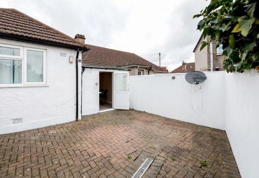 HiikotsHomes - Dartford Hotel Overview