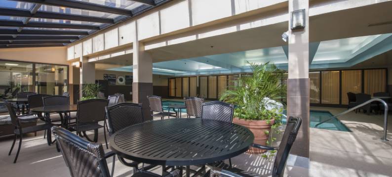 诺克罗斯-桃树角欢朋酒店(Hampton Inn Peachtree Corners/Norcross)图片