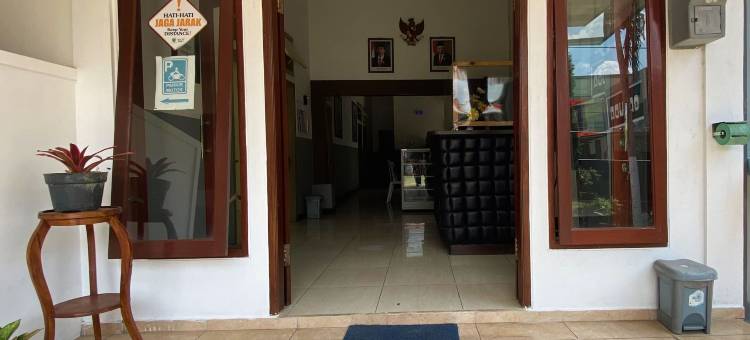 伽鲁达住宿(RedDoorz at Penginapan Garuda Batu)图片