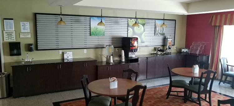 尤宁城拉昆塔温德姆套房酒店(La Quinta Inn & Suites by Wyndham Atlanta-Union City)图片
