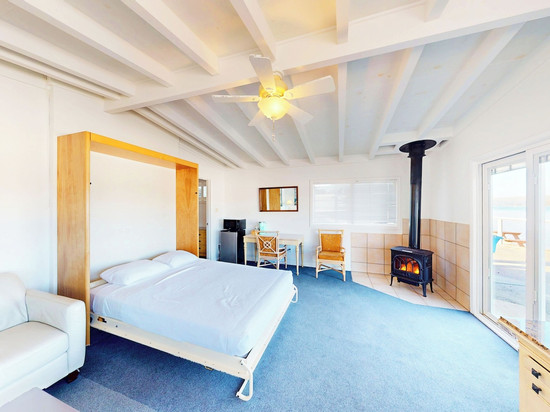 托马莱斯湾度假村和码头