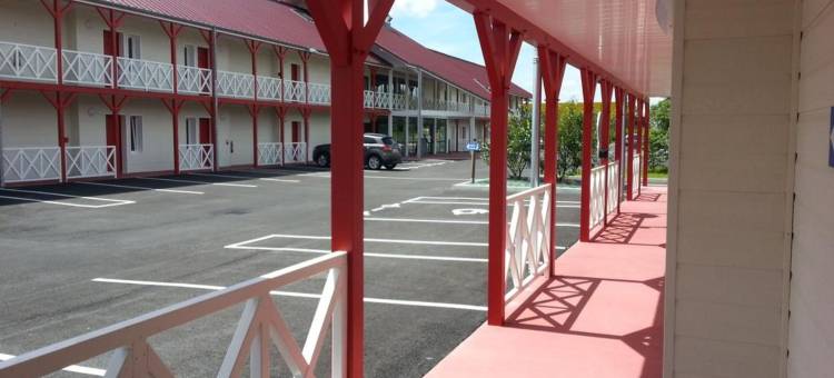 蒙特马罗尔快捷酒店 - 阿尔伯格大露营旅馆(FastHotel Montmarault - Auberge du Grand Champ)图片