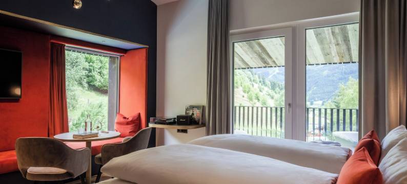 Goldstück - 限成人(Goldstück - Adults Only)图片