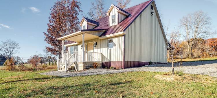 宁静的罗素泉家 w/ 火坑 & 池塘！(Peaceful Russell Springs Home w/ Fire Pit & Pond!)图片