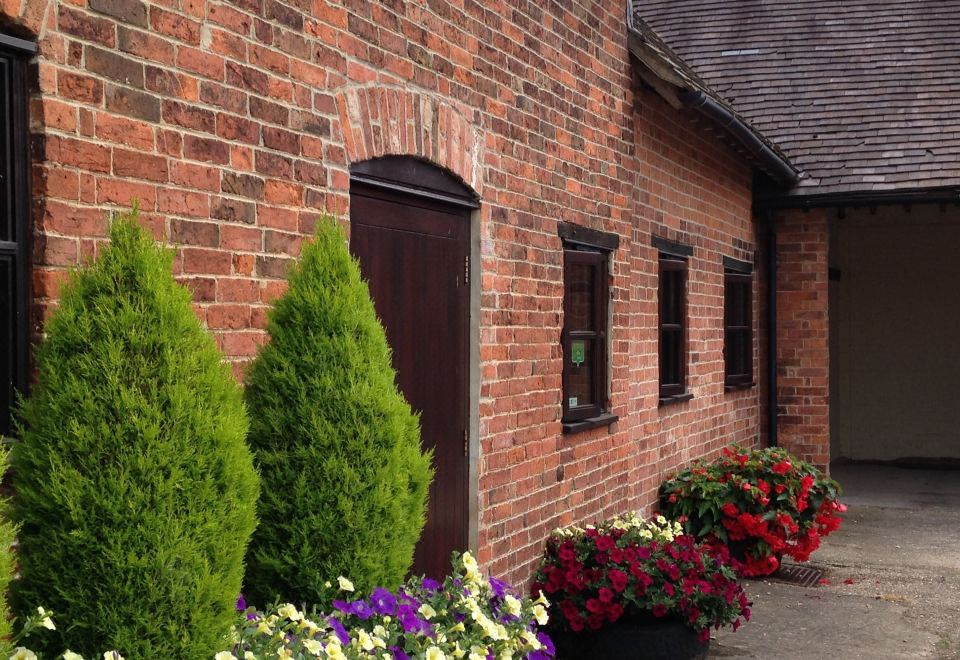 Marsh FarmHotel Overview