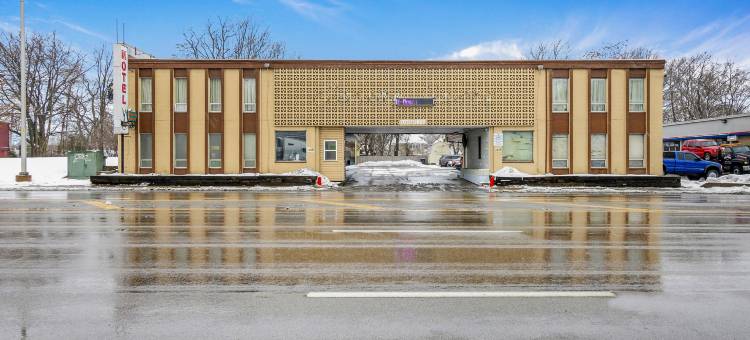 OYO伊利诺伊皮奥里亚I-74酒店(OYO Hotel Downtown Peoria I-74)图片