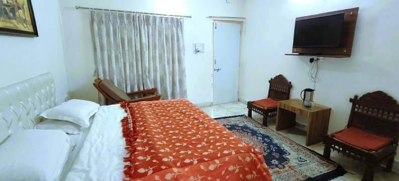 太阳升起酒店(Rising Sun Retreat)图片