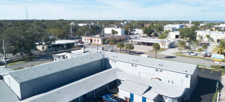 日出酒店 - 由OYO管理泰特斯维尔FL(Sunrise Inn by OYO Titusville FL)图片