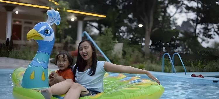 红多兹公寓-近塔曼野生动物园(Residences by RedDoorz Near Taman Safari)图片