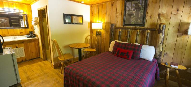 黑熊汽车旅馆(Black Bear Lodge Motel)图片