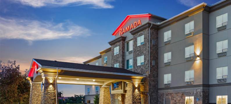 德兰姆黑勒温德姆华美达套房酒店(Ramada by Wyndham Drumheller Hotel & Suites)图片