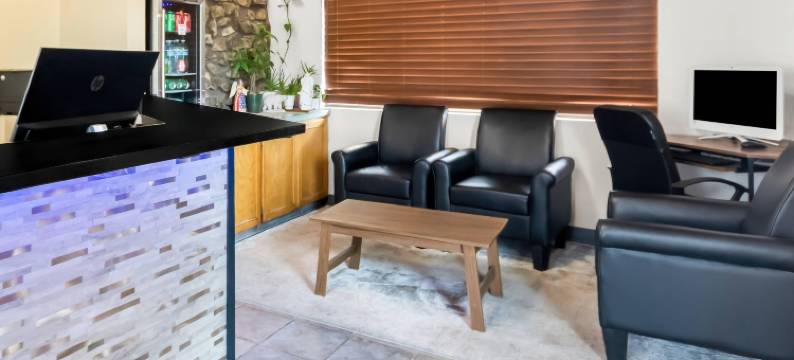 赫勒拿罗德威酒店(Rodeway Inn)图片