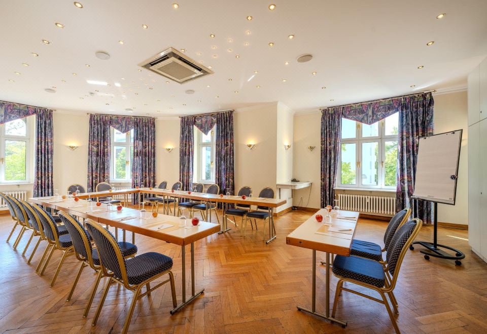 Ringhotel Seehof Hotel Overview