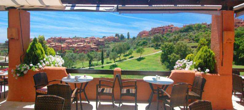 Sunny Terrace Near Marbella图片