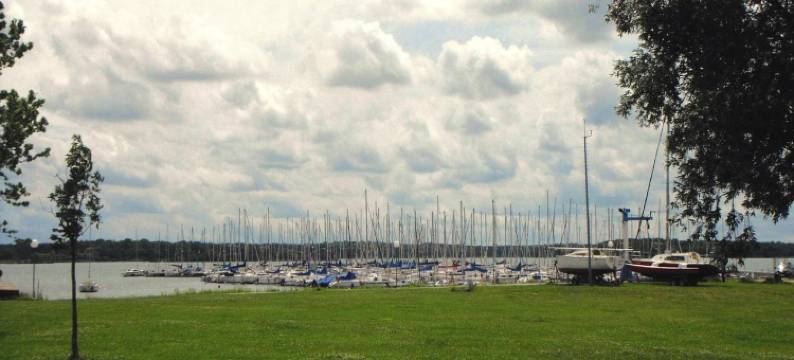 House near Lac de Madine with Historic Charm图片