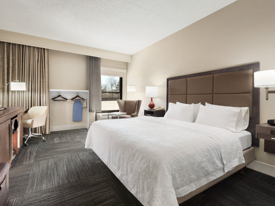 希尔顿欢朋酒店-劳伦斯