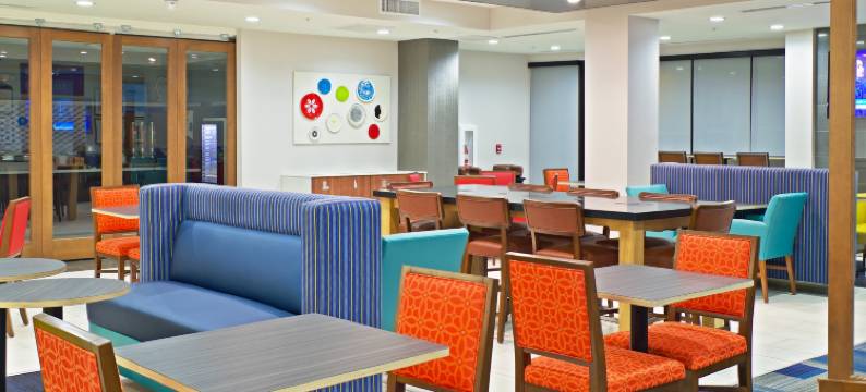 智选假日套房酒店凤凰城(沙漠岭)(Holiday Inn Express & Suites PHOENIX NORTH - SCOTTSDALE by IHG)图片
