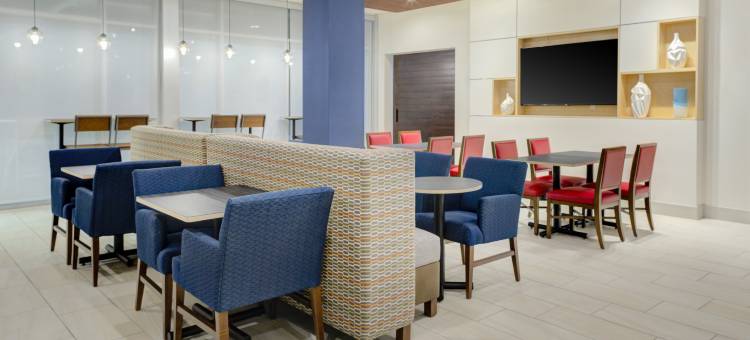 金乔治达尔格伦智选假日套房酒店(Holiday Inn Express & Suites KING GEORGE - DAHLGREN by IHG)图片