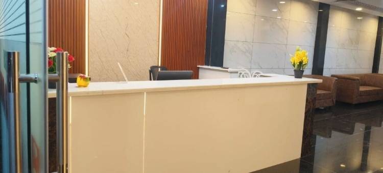 NVR Grand酒店(Hotel NVR Grand)图片