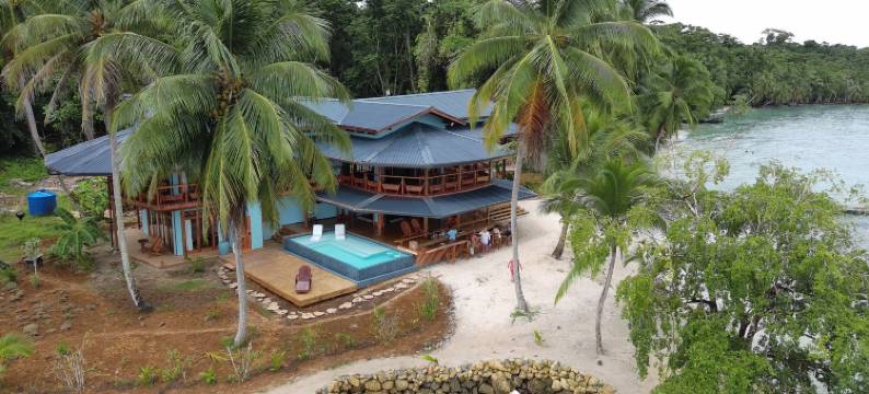 博卡斯海滨小屋(Bocas Beachfront Lodge)图片