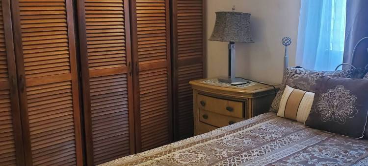 靠近海滩的舒适角落，带泳池(Cozy Corner With Pool Minutes Away From the Beach)图片