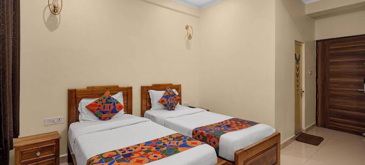 Fabhotel Marine图片