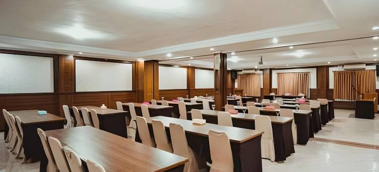 艾优斯苏达索普里安根酒店(The Priangan Hotel I Yos Sudarso)图片